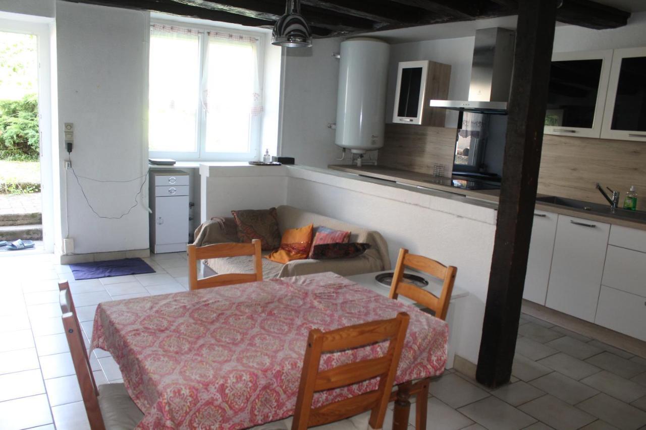 La Maison D'Odile Beaujeu-Saint-Vallier-et-Pierrejux Exteriör bild